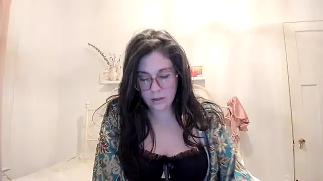 Snapshot of Rosiee69_ chatting on 02.22.25 Rosiee69  online show from 02.22.25