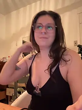 Snapshot of Rosiee69_ chatting on 03.06.25 Rosiee69  online show from 03.06.25