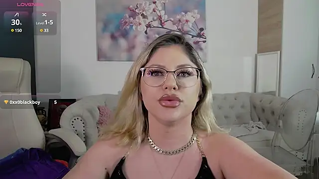 Snapshot of JanelleBrown_ chatting on 03.07.25 JanelleBrown  online show from 03.07.25