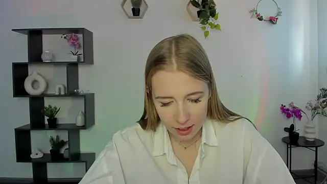 AnnNorriss online show from 03.09.25