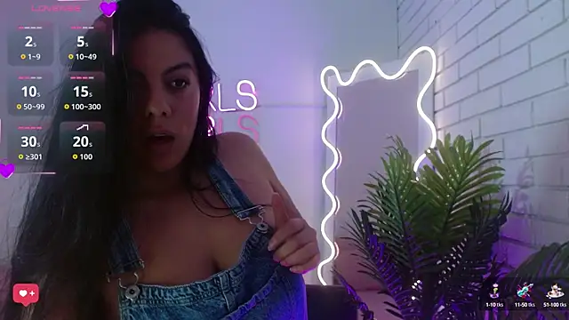 Coraline tay online show from 10.18.25