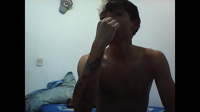 Snapshot of Dragonflyyp chatting on 02.20.25 Dragonflyyp online show from 02.20.25