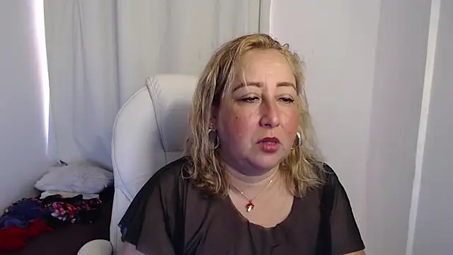 Snapshot of Mature_2025 chatting on 10.17.25 Mature 2025 online show from 10.17.25