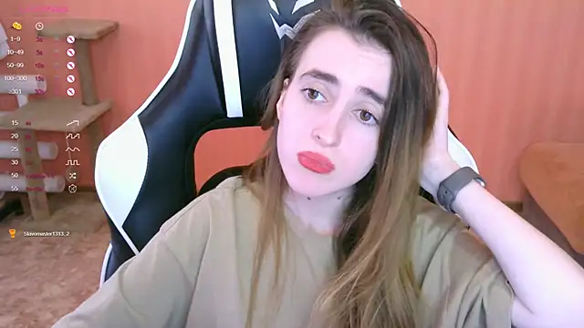 Snapshot of reaiss chatting on 02.22.25 reaiss online show from 02.22.25