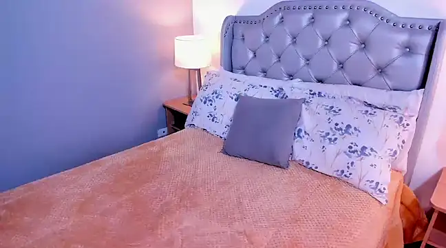 Snapshot of Laura_Bonnet_ chatting on 03.19.25 Laura Bonnet online show from 03.19.25