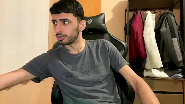 Snapshot of iendriw chatting on 10.03.25 iendriw online show from 10.03.25