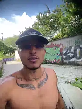 Snapshot of MaxxxSteil chatting on 03.17.25 MaxxxSteil online show from 03.17.25