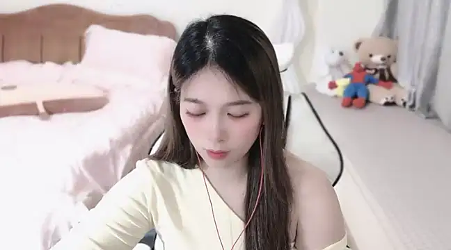 Snapshot of Rose-168 chatting on 03.15.25 Rose-168 online show from 03.15.25