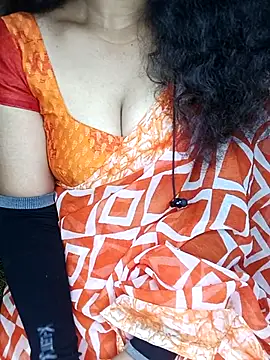 Snapshot of geetha_telugu_kan277 chatting on 02.22.25 geetha telugu kan277 online show from 02.22.25