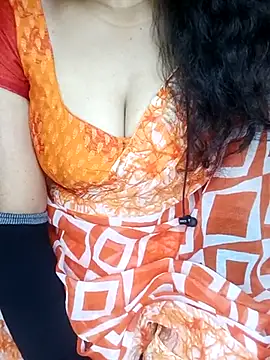 Snapshot of geetha_telugu_kan277 chatting on 03.05.25 geetha telugu kan277 online show from 03.05.25