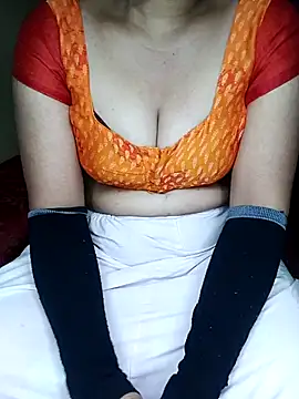 Snapshot of geetha_telugu_kan277 chatting on 09.18.25 geetha telugu kan277 online show from 09.18.25