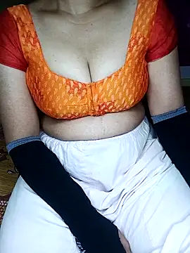 Snapshot of geetha_telugu_kan277 chatting on 09.24.25 geetha telugu kan277 online show from 09.24.25