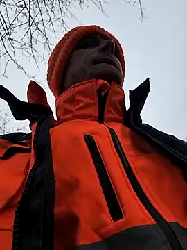 Snapshot of great_feeling chatting on 02.25.25 great feeling online show from 02.25.25