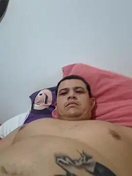 Snapshot of comcoroas chatting on 02.23.25 comcoroas online show from 02.23.25