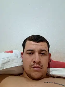 Snapshot of comcoroas chatting on 09.13.25 comcoroas online show from 09.13.25