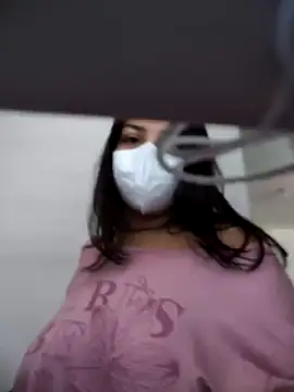 Snapshot of Daniaga chatting on 03.07.25 Daniaga online show from 03.07.25