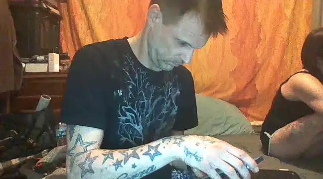 Snapshot of SillyRabbitz chatting on 03.03.25 SillyRabbitz online show from 03.03.25