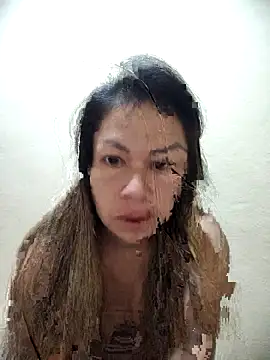 Snapshot of BellaMex89 chatting on 09.10.25 BellaMex89 online show from 09.10.25