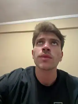 Snapshot of shuki0101 chatting on 03.15.25 shuki0101 online show from 03.15.25