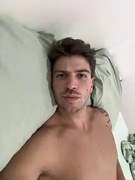 Snapshot of shuki0101 chatting on 03.19.25 shuki0101 online show from 03.19.25