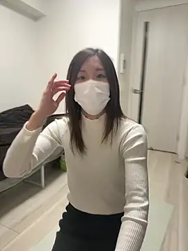 Snapshot of daiyo_kai_Gutara chatting on 03.09.25 daiyo kai Gutara online show from 03.09.25