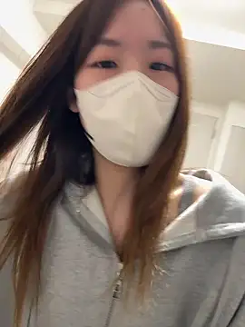 Snapshot of daiyo_kai_Gutara chatting on 09.12.25 daiyo kai Gutara online show from 09.12.25