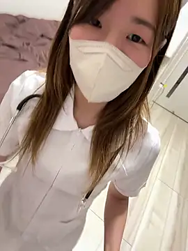 Snapshot of daiyo_kai_Gutara chatting on 09.17.25 daiyo kai Gutara online show from 09.17.25