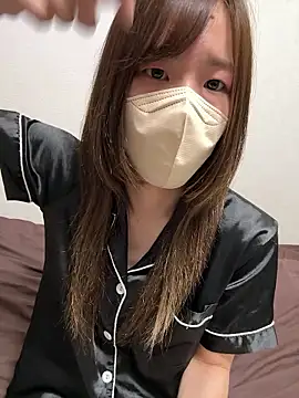 Snapshot of daiyo_kai_Gutara chatting on 09.24.25 daiyo kai Gutara online show from 09.24.25