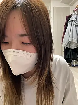 Snapshot of daiyo_kai_Gutara chatting on 10.03.25 daiyo kai Gutara online show from 10.03.25