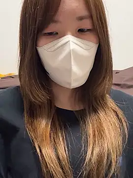 Snapshot of daiyo_kai_Gutara chatting on 10.20.25 daiyo kai Gutara online show from 10.20.25