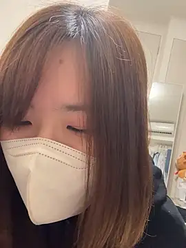 Snapshot of daiyo_kai_Gutara chatting on 10.31.25 daiyo kai Gutara online show from 10.31.25