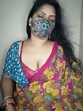 Snapshot of Bagi-Sexy chatting on 03.03.25 Bagi-Sexy online show from 03.03.25