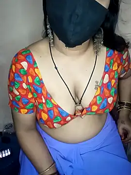 Snapshot of Bagi-Sexy chatting on 10.13.25 Bagi-Sexy online show from 10.13.25