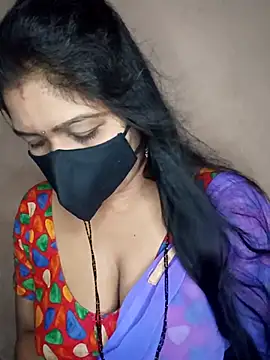 Snapshot of Bagi-Sexy chatting on 11.05.25 Bagi-Sexy online show from 11.05.25