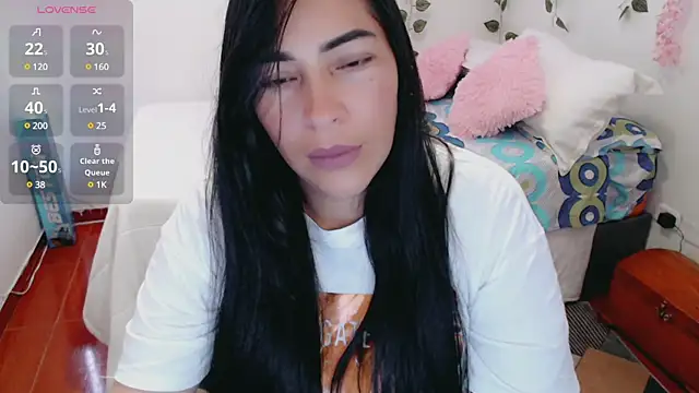 Snapshot of luna_lgomez_ chatting on 03.16.25 luna lgomez  online show from 03.16.25