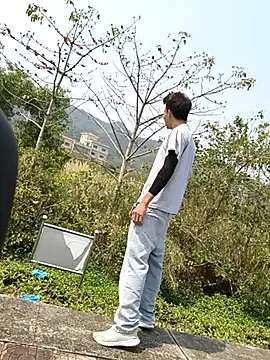 Snapshot of Dannyhobb chatting on 03.21.25 Dannyhobb online show from 03.21.25