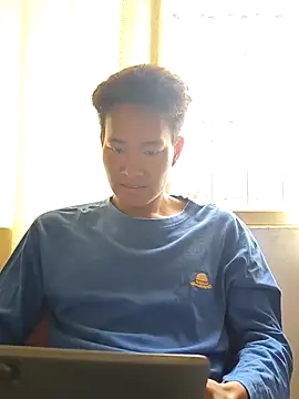 Snapshot of Dannyhobb chatting on 03.22.25 Dannyhobb online show from 03.22.25