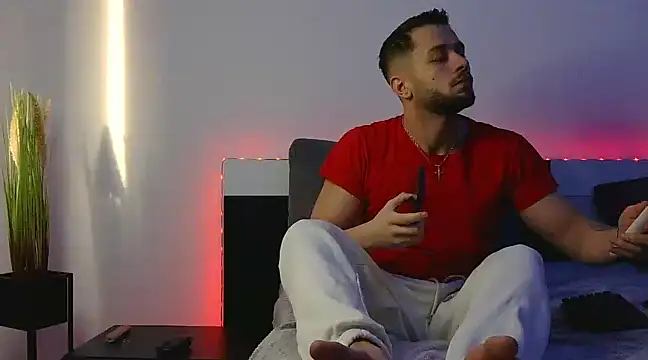 Snapshot of nicholasX1 chatting on 03.14.25 nicholasX1 online show from 03.14.25