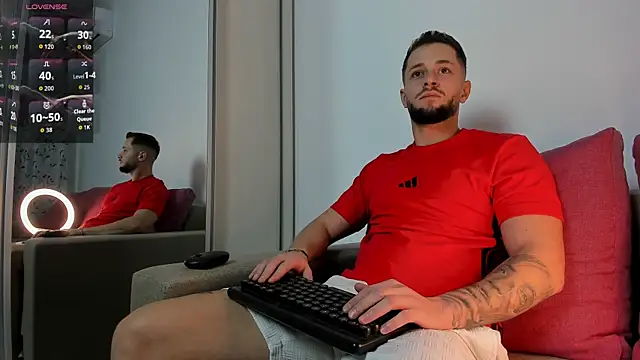 Snapshot of nicholasX1 chatting on 09.27.25 nicholasX1 online show from 09.27.25