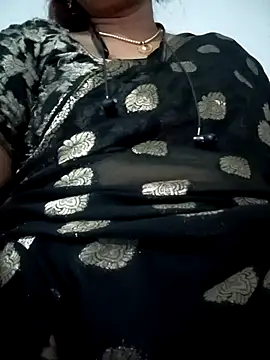 Snapshot of Neha-Bhabhi-Rasily chatting on 11.01.25 Neha-Bhabhi-Rasily online show from 11.01.25