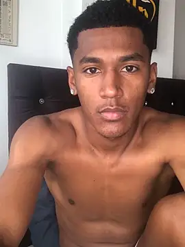 Snapshot of LexiAndDeker chatting on 11.12.25 LexiAndDeker online show from 11.12.25