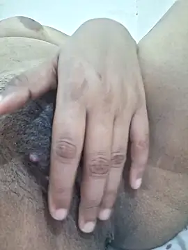 Snapshot of cute_nansi chatting on 09.18.25 cute nansi online show from 09.18.25