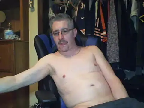 Snapshot of smooothbb chatting on 03.10.25 smooothbb online show from 03.10.25