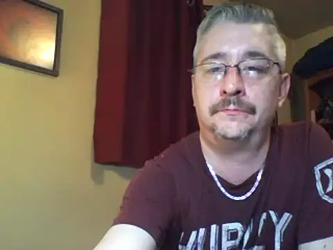 Snapshot of smooothbb chatting on 03.16.25 smooothbb online show from 03.16.25