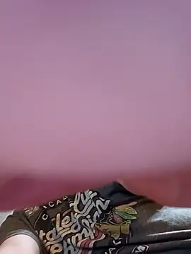 Snapshot of smooothbb chatting on 03.18.25 smooothbb online show from 03.18.25