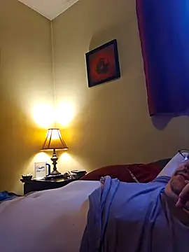 Snapshot of smooothbb chatting on 03.18.25 smooothbb online show from 03.18.25