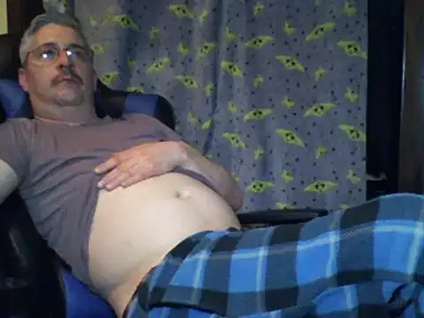 Snapshot of smooothbb chatting on 03.20.25 smooothbb online show from 03.20.25