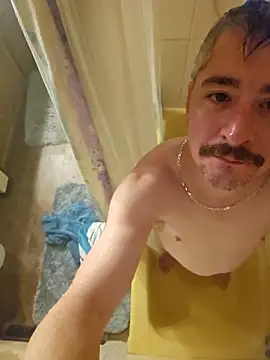 Snapshot of smooothbb chatting on 10.03.25 smooothbb online show from 10.03.25