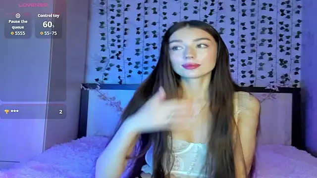 Snapshot of MelissaMillton chatting on 10.03.25 MelissaMillton online show from 10.03.25