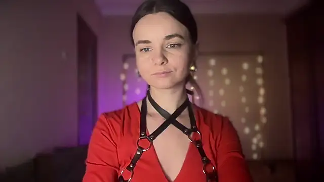 Snapshot of lanaloulou chatting on 09.19.25 lanaloulou online show from 09.19.25
